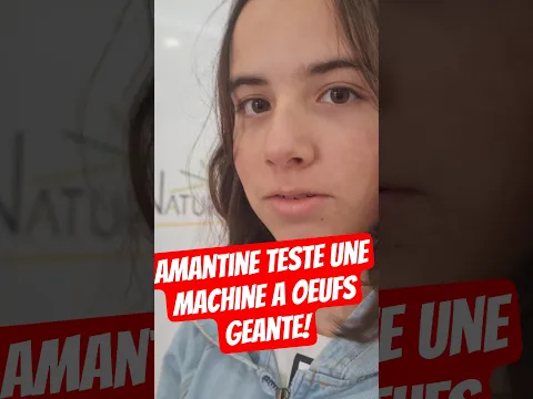 CHASSE AUX OEUFS DANS UNE MACHINE GEANTE ET GONFLABLE