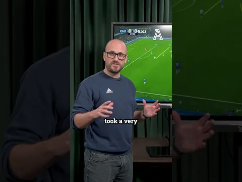 How Spurs Overwhelmed Chelsea's Midfield | #spurs #football
