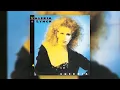 Valeria Lynch - La Extraña Dama (Official Audio)