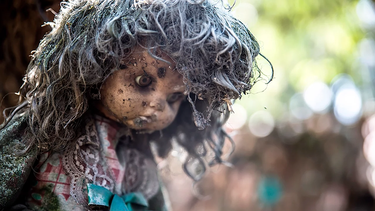 ABANDONED DOLL ISLAND MEXICO! (ISLA DE LAS MUNECAS)