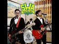 Indah Tak Sempurna - Stand Here Alone