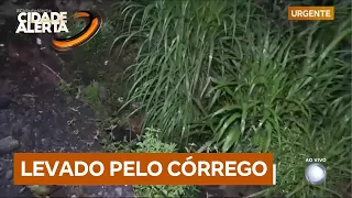 Moradores relatam desaparecimento de homem de 45 anos após cair em córrego na zona leste de SP