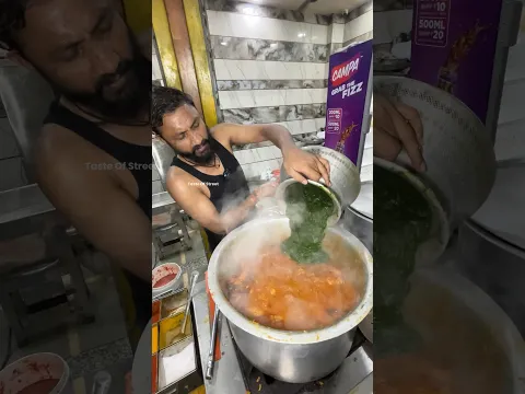 बाजार मे मिलने वाला पालक Chicken Recipe #shorts #shortvideo #short #shortsfeed #shots