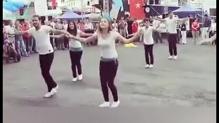 أغنية و دبكة رقص كردية سريعة Song And Quick Kurdish Dance  أغنية و دبكة رقص كردية سريعة Song And Quick Kurdish Dance
