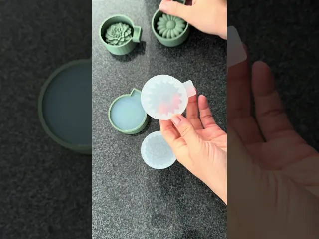 Original floral candle molds - 3 flowers set optimized for clean silicone demolding video thumbnail