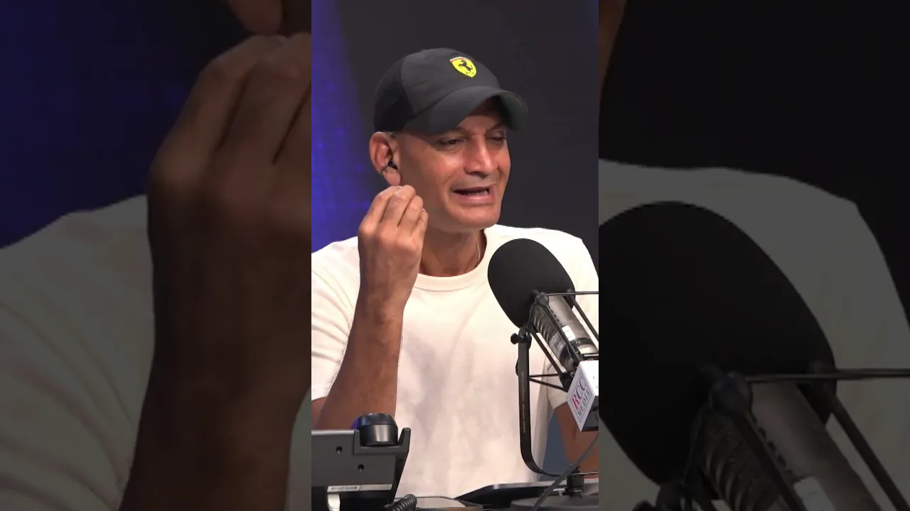 JOSE¡ABINADER PIERDE EL TIEMPO! CUESTIONAN SU COMPARACIÓN CON LEONEL Y DANILO