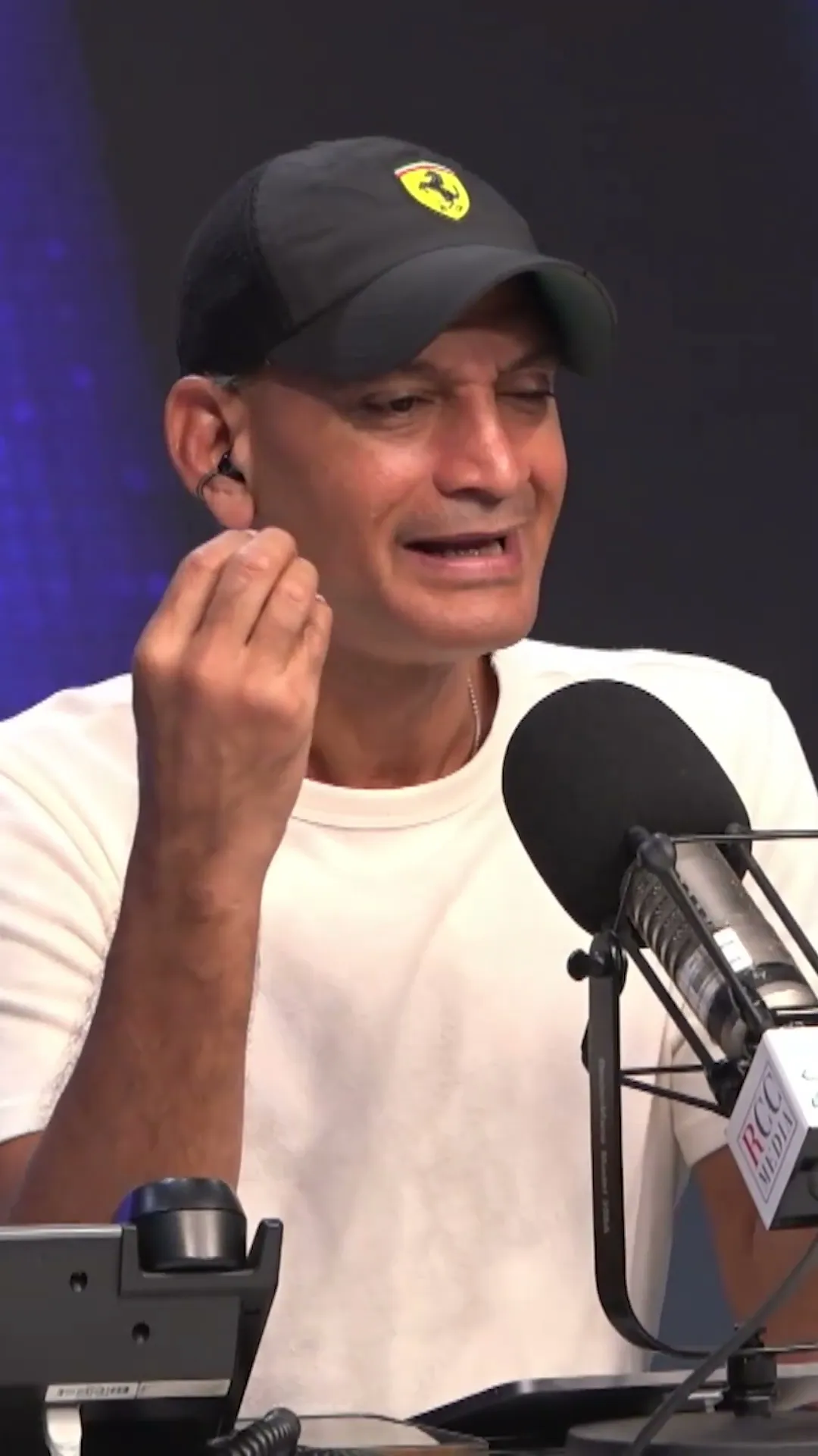 JOSE¡ABINADER PIERDE EL TIEMPO! CUESTIONAN SU COMPARACIÓN CON LEONEL Y DANILO