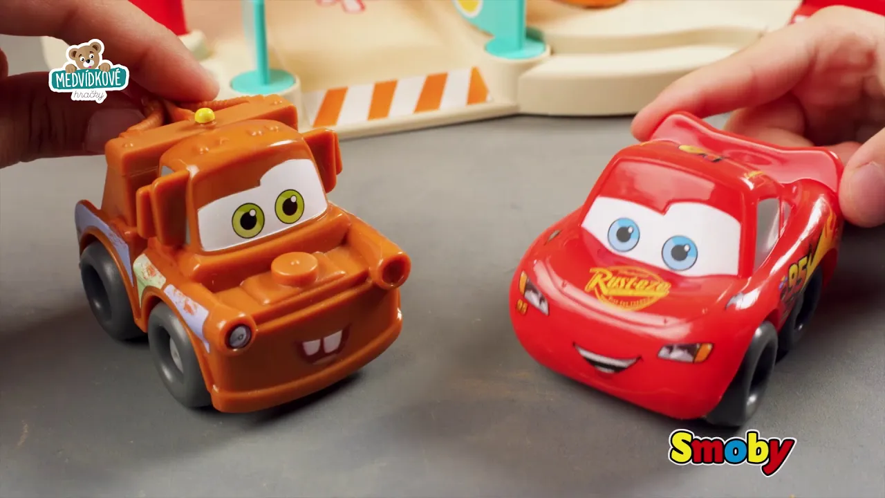 Garáže  - Garáž dvoupatrová s autíčkem Vroom Planet Cars Smoby - 4