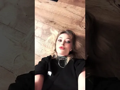 📸