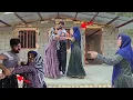 Download Lagu The mother's efforts to normalize the life of a young nomadic couple.