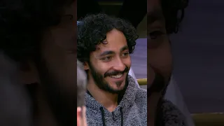 ابرام بيعاملوك فى المسرح على انك دكتور شوف رده 