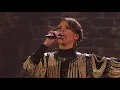 Alicia Keys performs "Try Sleeping with a Broken Heart" at AMAs 2009
