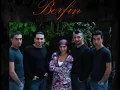 IN A VİNEYARD IN THE DAWN