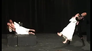 3 barefoot girls been strangled during othello act barefoot playing dead 
