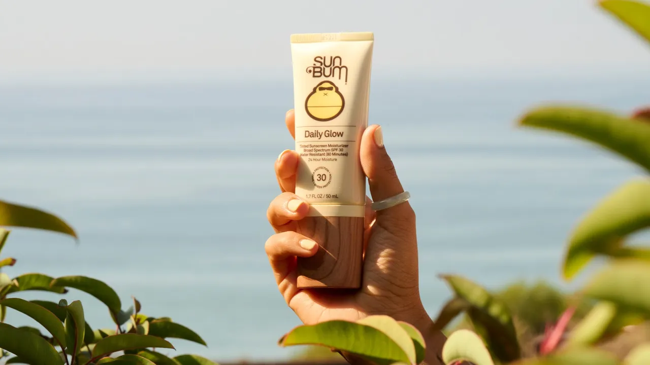 Sun Bum — Sun Bum Daily Glow — Moisturizer + SPF in one (YouTube video ad)