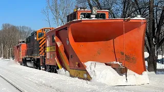 The MBTA Commuter Rail s Vintage Russel Plows Return on the Fitchburg Line