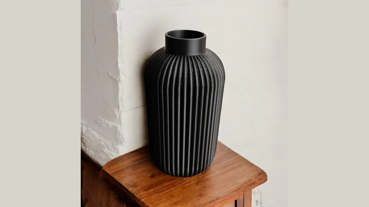 Modern design ribbed vase