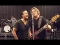 Steve Perry Surprise Performance