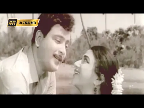 Ilaigalil Vilayadum - YouTube