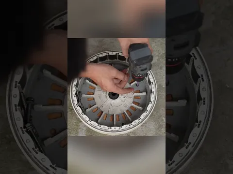 Power outage? No problem with this homemade machine!