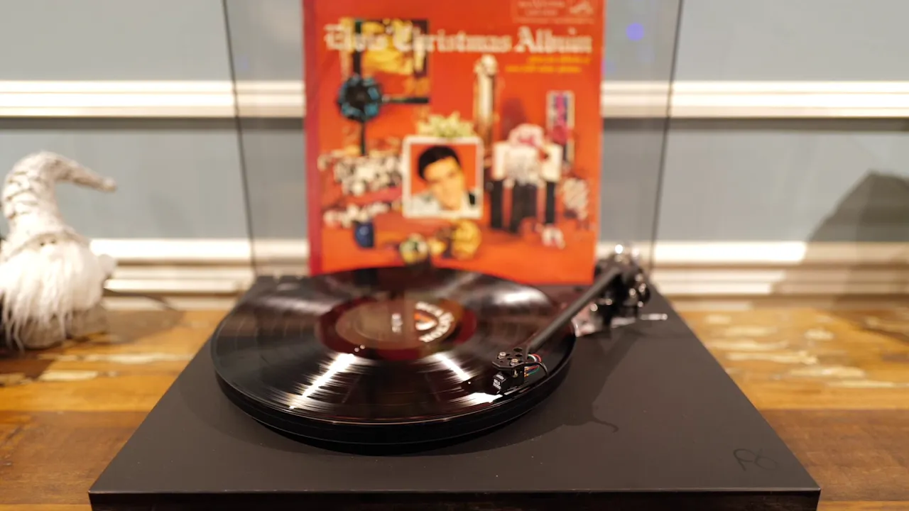 Elvis Presley - Santa Claus is Back in Town (Vinyl Tonic)