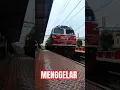 MENGGELEGAR!!! SUARA KLAKSON LOKOMOTIF CC206 #klakson #lokomotif #keretaapi #cc206 #fypviral