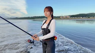 朝5時の大洗で初めてのサーフ釣り、ヒラメが掛かったと思ったら...
