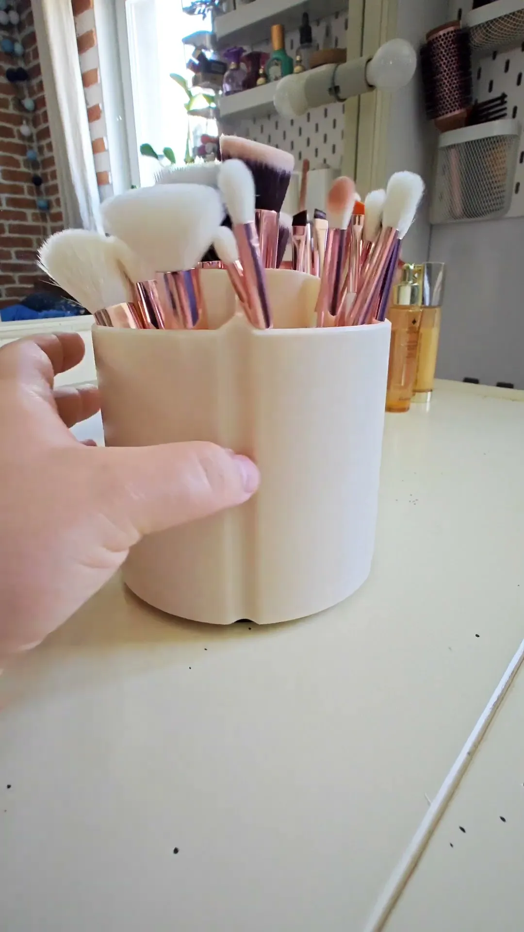 Makeup Brush (spinning) Organizer