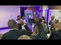 Download Lagu Osomabhizinisi bafisele oNgangezwe lakhe usuku lo kuzalwa.