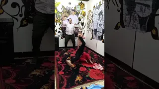 امك وعيالها جوزها وأخوها وأبوها وخالها عيلتك كلها ببعتهلها اكسبلور Funny Shorts Short Shortvideo 