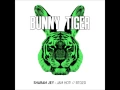 Download Lagu Sharam Jey - Jam Hot! (Bunny Tiger / BT020)