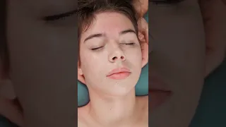 Neck cracking and chiropractic adjustments for student Lisa