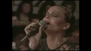 Rocío Dúrcal - Costumbres