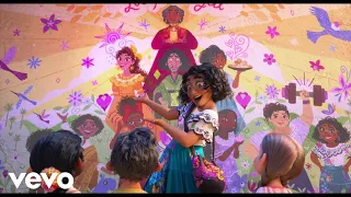 Stephanie Beatriz Olga Merediz Encanto Cast The Family Madrigal From Encanto 