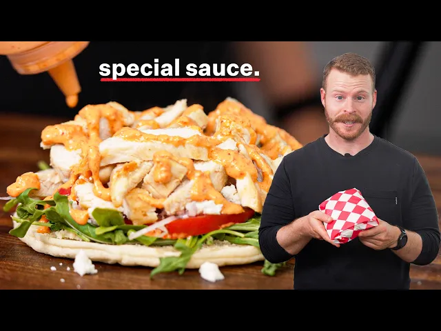 Video: I made a High Protein Chicken Pita with a special sauce...