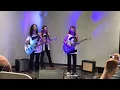 Download Lagu Shonen Knife's Impromtu Performance of The Carpenters 1973 Hit Song 'Top Of The World'