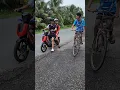 Download Lagu Bạn khinh thường chạy xe đạp đi hoc/kykydaily #kykytv #shortvideo