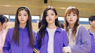 طالب غلبان فكروه مش هيرتبط لكنه بيصدمهم وبيرتبط بأجمل بنت فالمدرسة وبتقع فى حبه هى وصاحبتها كامل 