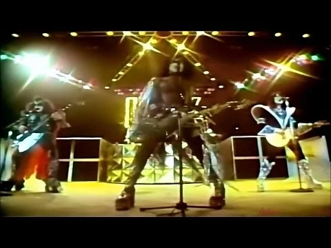 Download MP3 KISS - I Was Made For Lovin' You 1979 (Official Video) ᴴᴰ