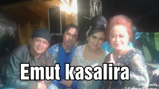 Download EMUT KASALIRA \ MP3