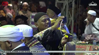 Download Ahmad Tumbuk di Videoin KH. Malik Sanusi - Pantun Kupu-kupu Malam - Auto Ketawa - Majelis Attaufiq MP3