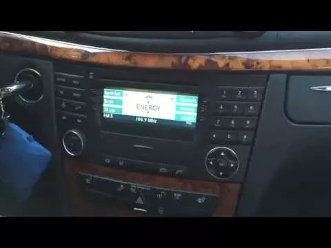 Download MP3 Mercedes W211 (11/2006) Audio APS 50 Aux FM-Modulator