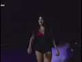 Cazzu en el concierto de La Joaqui en Movistar Arena 2025 cantando Glock por primera vez en vivo