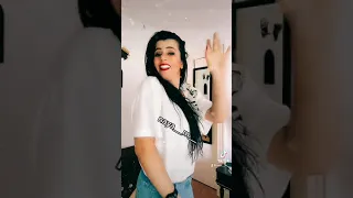 رقص دختر ايراني با اهنگ شاد افغاني 