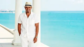                                                 عمرو دياب   ماليش بديل دندنها