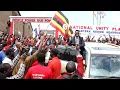 Download Lagu Obunkenke nga Robert Kyagulanyi agulawo office za NUP e'iganga.Asabye Kadaga abegateko.