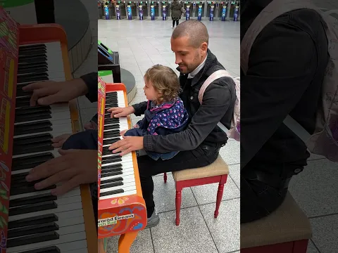 Me and my daughter willow may enjoying the piano-2019 In DUBLIN ❤️