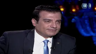 تأثر النجم ايهاب توفيق وهو يتحدث عن وفاة والده     دخلت أدور عليه وسط الناس كان نفسي الاقيه عايش  دندنها