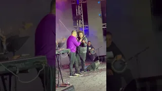 مبتغيبش عمرو دياب لايف دندنها