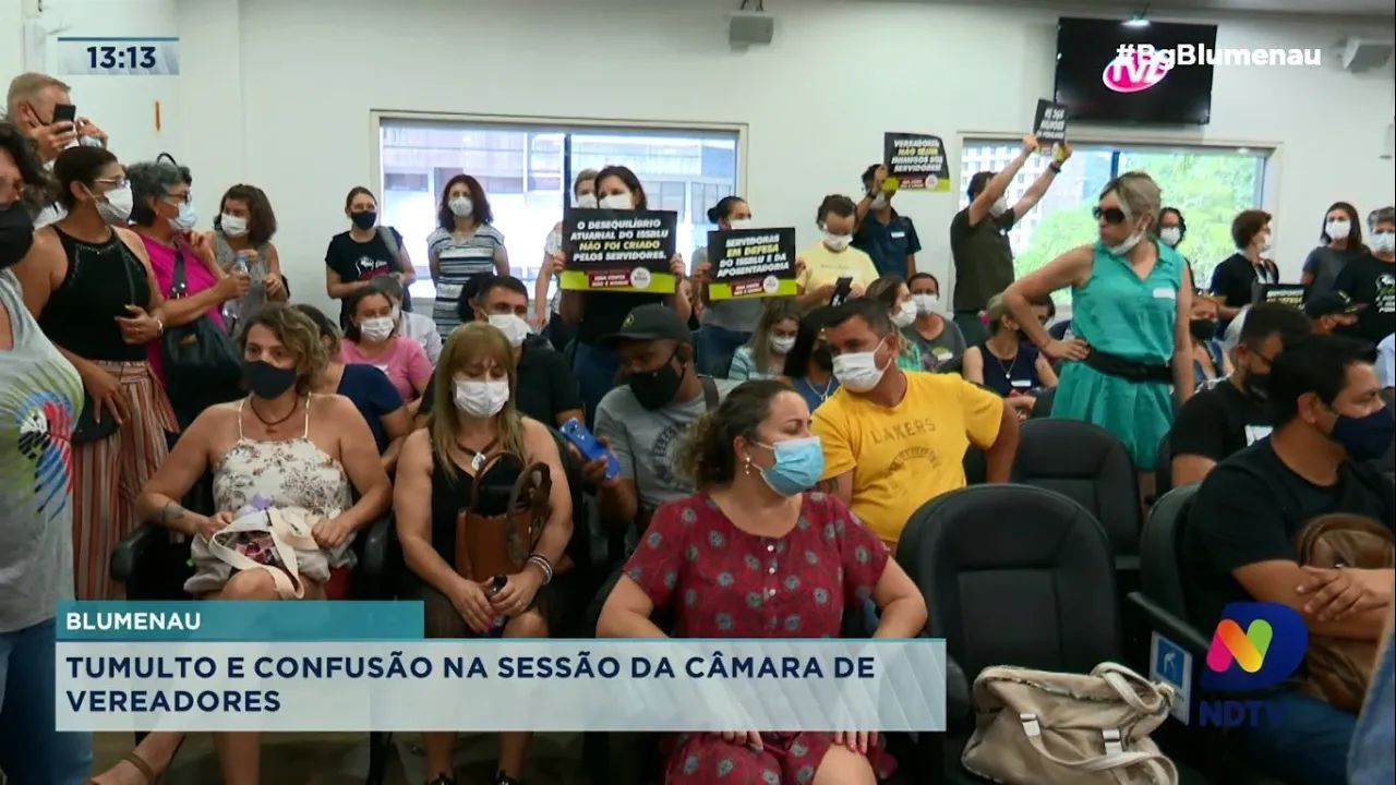 Tumulto e confusão acontecem durante sessão da Câmara de Blumenau